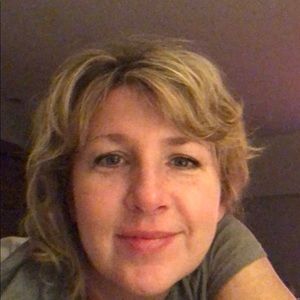 Meet your Posher, Leslie